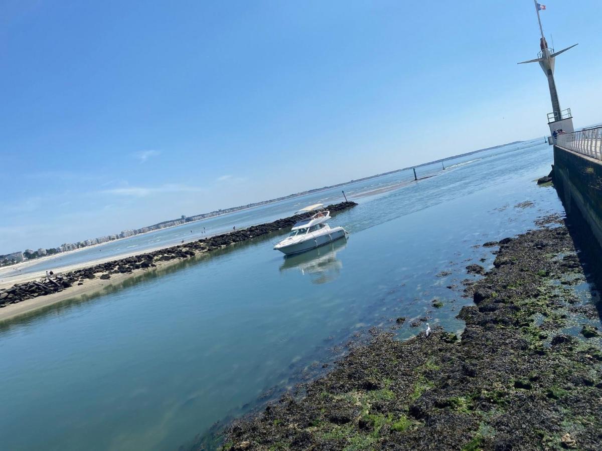 Detente Et Vue Sur Le Port Au Pouliguen Le Pouliguen Exterior foto